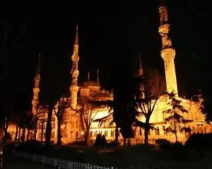 Otel Holiday Time, İstanbul